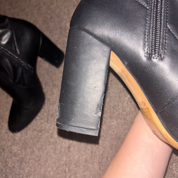 ALDO Booties - Picture 9 of 9